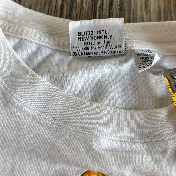 Vtg 90s Blitzz Intl. New York Winnie the Pooh S/S Tee Shirt XL White Embroidered - Picture 5 of 12